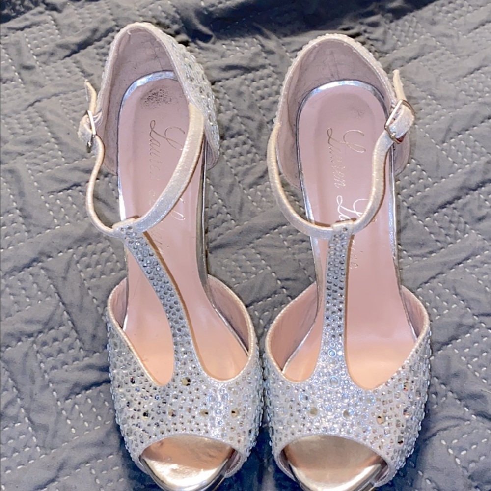 Lauren lauaine heels 7.5